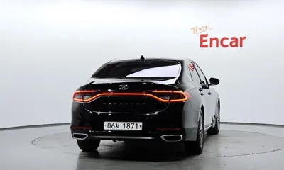 Hyundai Grandeur 2018, 61613 км, за 15800000 KRW