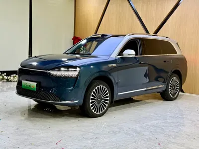 AITO 问界 AITO M9 · 2024 год