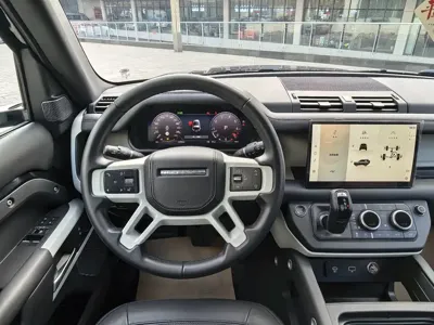 Land Rover Defender 2022, 27000 км, за 458000 CNY - фото 13