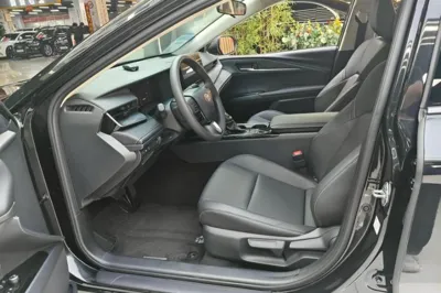 Toyota Camry 2026, 2800 км, за 138918.8 CNY - фото 18