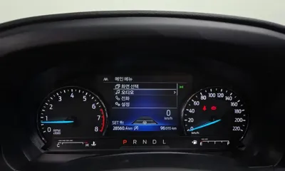 Ford Explorer 2023, 28560 км, за 36990000 KRW - фото 8