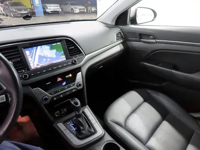 Hyundai Avante 2017, 97222 км, за 8600000 KRW - фото 11