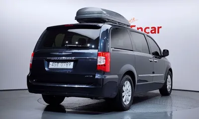Chrysler Grand Voyager 2014, 164878 км, за 7900000 KRW - фото 2