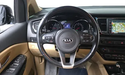Kia Canival 2017, 74140 км, за 15500000 KRW - фото 14