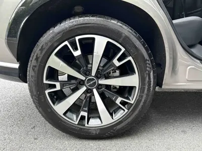 Roewe D5X DMH 2024, 28000 км, за 69800 CNY - фото 6