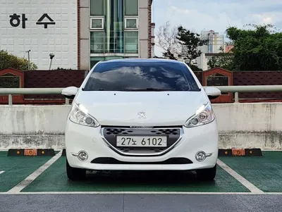 Peugeot 208 2014, 58600 км, за 4600000 KRW