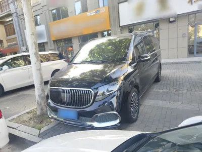 Mercedes-Benz V-Class · 2017 год