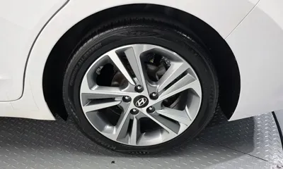 Hyundai Avante 2017, 138143 км, за 8300000 KRW - фото 5