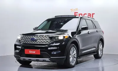 Ford Explorer · 2022 год