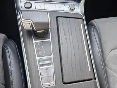 Audi A6L 2024, 62100 км, за 257800 CNY - фото 9