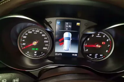 Mercedes-Benz GLC 2017, 76200 км, за 134256.8 CNY - фото 12