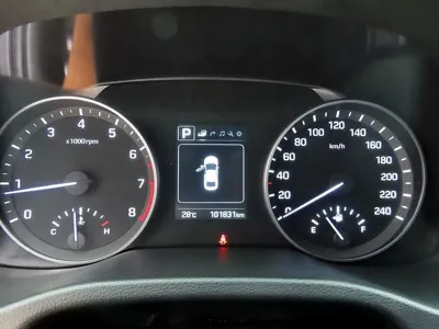 Hyundai Avante 2018, 102061 км, за 9000000 KRW - фото 8