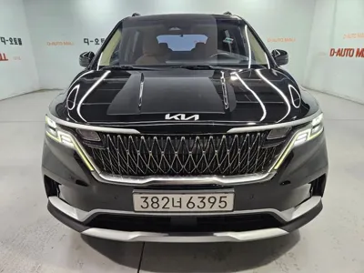 Kia Canival · 2023 год