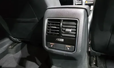 Volkswagen Passat 2018, 57350 км, за 9890000 KRW - фото 18