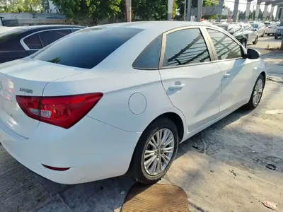 Buick Excelle 2016, 80000 км, за 19000 CNY