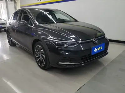 Volkswagen Golf · 2022 год