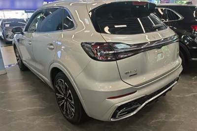 Hongqi HS5 2023, 14500 км, за 116023.06 CNY