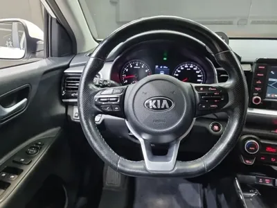 Kia Stonic 2020, 74316 км, за 12500000 KRW - фото 9
