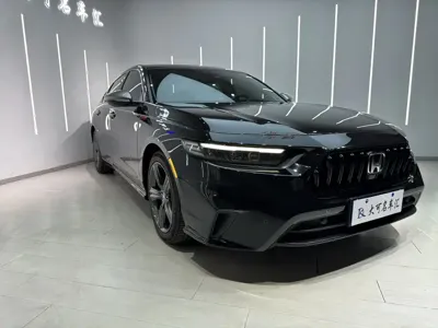 Honda Inspire 2025, 2400 км, за 117800 CNY