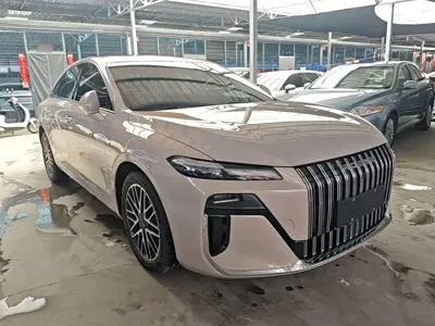Roewe 荣威M7 DMH 2025, 7400 км, за 75700 CNY