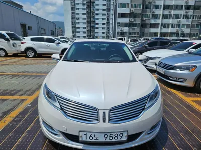 Lincoln MKZ · 2014 год