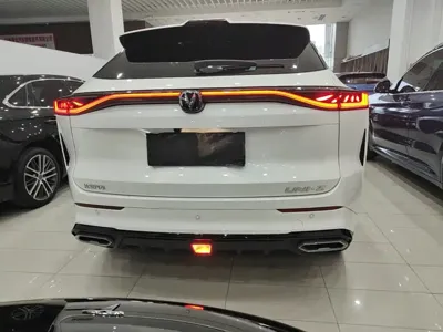 Changan UNI-Z 2025, 1800 км, за 83600 CNY - фото 6
