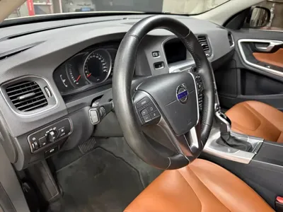 Volvo S60 2017, 130000 км, за 39800 CNY - фото 9
