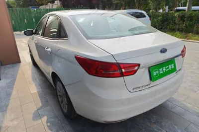 Ford Escort 2015, 146700 км, за 21495.18 CNY - фото 4