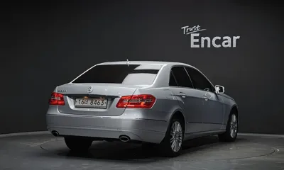 Mercedes-Benz E-Class 2010, 111009 км, за 6300000 KRW - фото 2