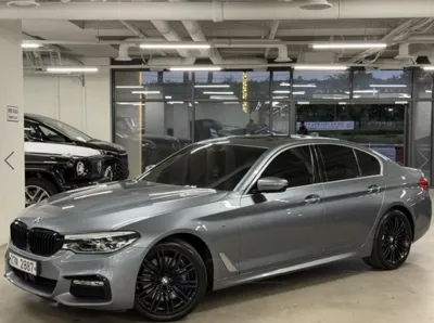 BMW 5-Series · 2018 год