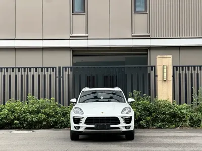 Porsche Macan 2016, 90000 км, за 105000 CNY