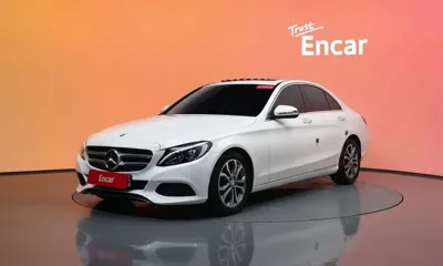 Mercedes-Benz C-Class · 2017 год