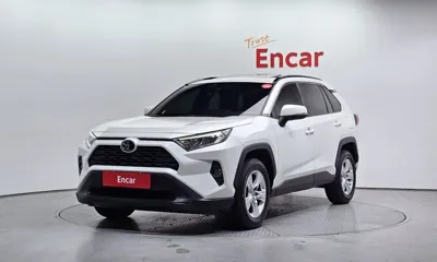 Toyota RAV4 · 2019 год