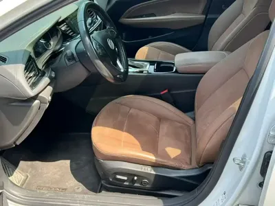 Buick Regal 2019, 90000 км, за 37800 CNY