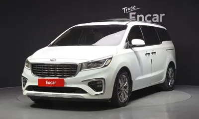 Kia Canival · 2019 год