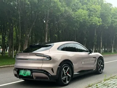 Xiaomi 小米YU7 2025, 10000 км, за 268800 CNY - фото 11
