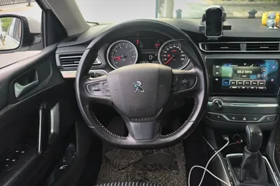 Peugeot 408 2015, 126200 км, за 30237.37 CNY - фото 7