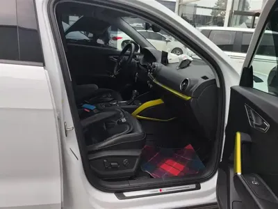 Audi Q2L 2020, 66700 км, за 69000 CNY - фото 8