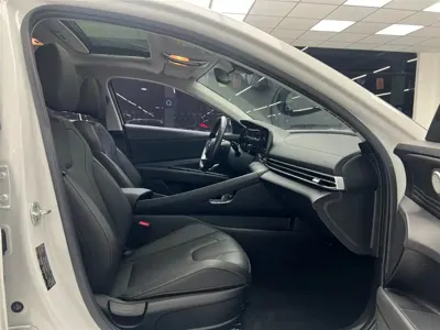 Hyundai Elantra 2021, 42000 км, за 73800 CNY - фото 13