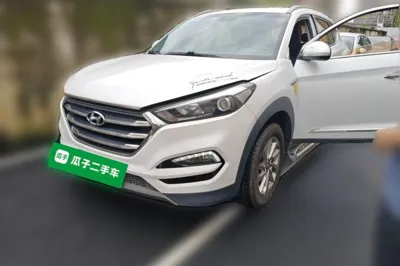 Hyundai Tucson · 2015 год