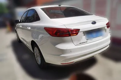 Ford Escort 2017, 21400 км, за 45485.21 CNY