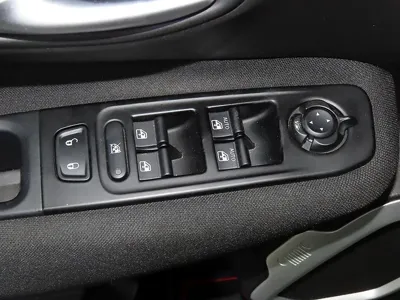 Jeep Renegade 2021, 110694 км, за 12300000 KRW - фото 13