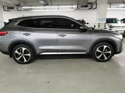 BYD PLUS New Energy 2021, 33000 км, за 71800 CNY