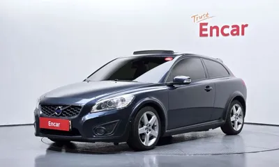 Volvo C30 · 2011 год