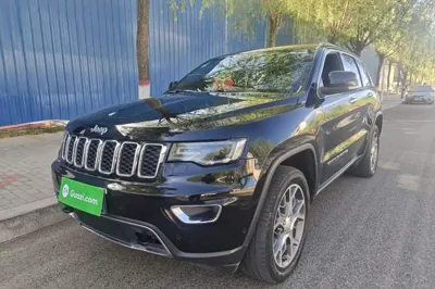 Jeep Grand Cherokee · 2020 год