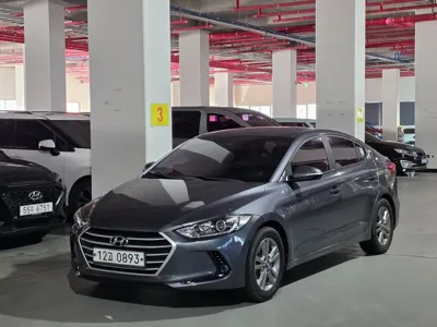 Hyundai Avante · 2016 год