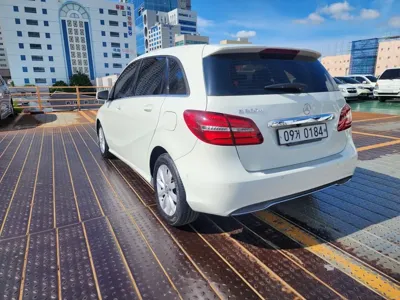 Mercedes-Benz B-Class 2017, 177539 км, за 8500000 KRW