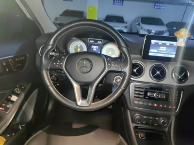 Mercedes-Benz GLA 2015, 85500 км, за 54789.42 CNY - фото 11