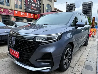 Roewe iMAX8 · 2022 год