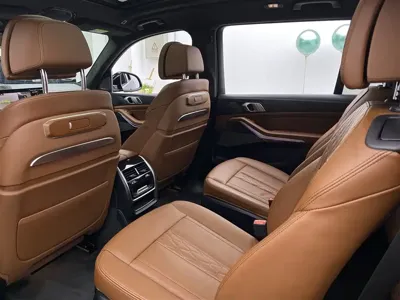BMW X7 2023, 56000 км, за 588800 CNY - фото 6